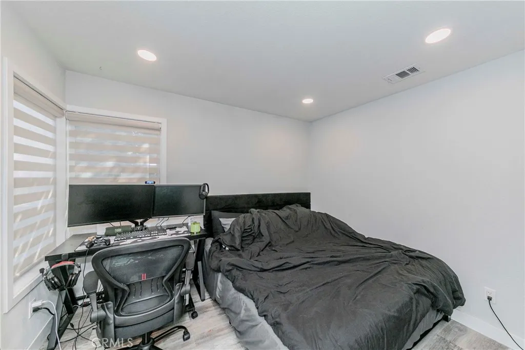 16396 High Bluff Court, Riverside, California 92503 home-pic-46