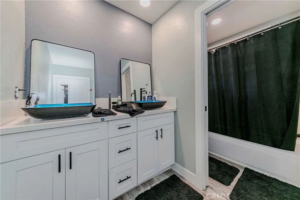 16396 High Bluff Court, Riverside, California 92503 home-pic-45
