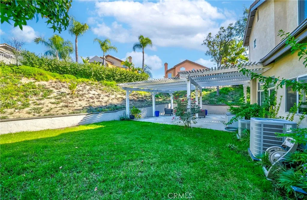 16396 High Bluff Court, Riverside, California 92503 home-pic-65