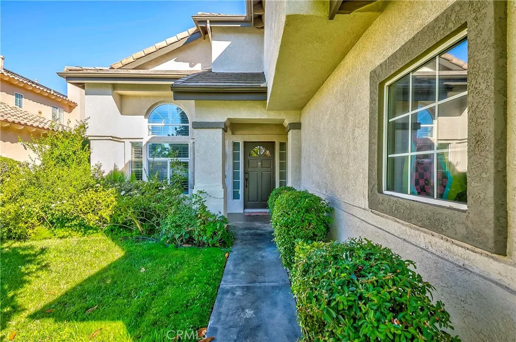 16396 High Bluff Court, Riverside, California 92503 home-pic-4