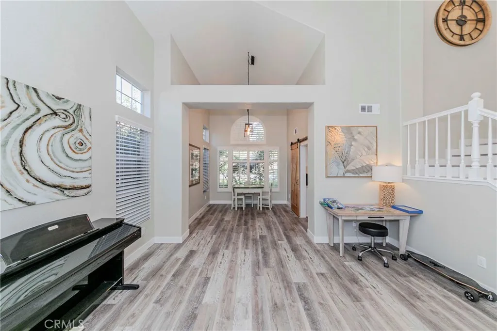 16396 High Bluff Court, Riverside, California 92503 home-pic-14