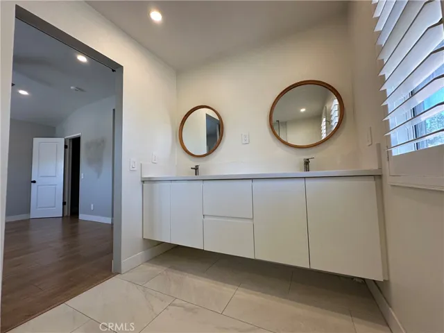 Bath 2 - Upstaris Primary Bathroom with dual vanity sink