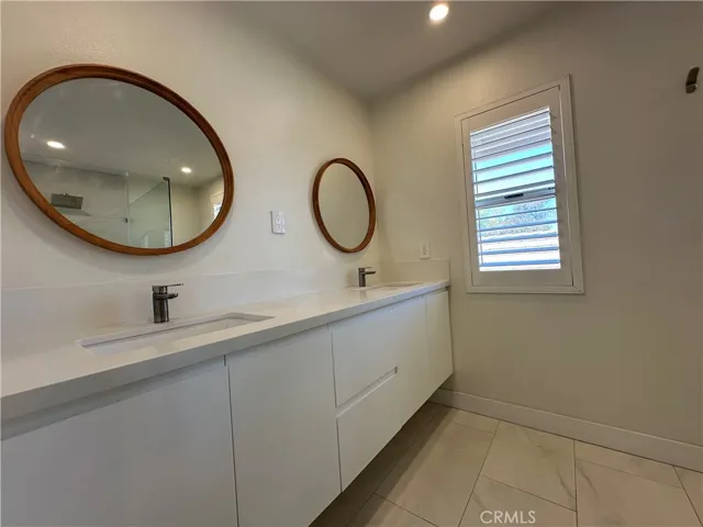 Bath 2 - Upstaris Primary Bathroom with dual vanity sink