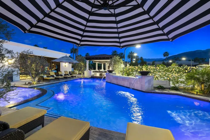 146-print-JPMorningstar_downsized