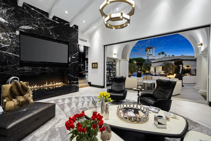 131-print-JPMorningstar_OPMG_0325_131