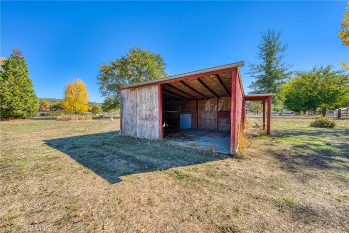 11694 Old Spruce Grove, Lower Lake, California 95457