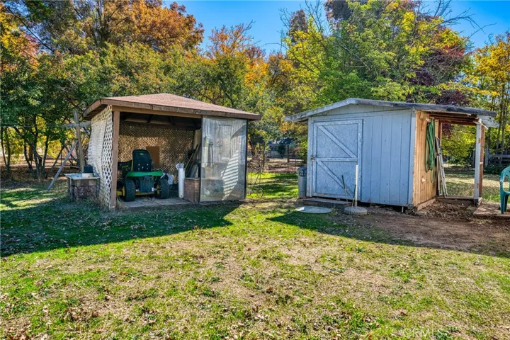 11694 Old Spruce Grove, Lower Lake, California 95457
