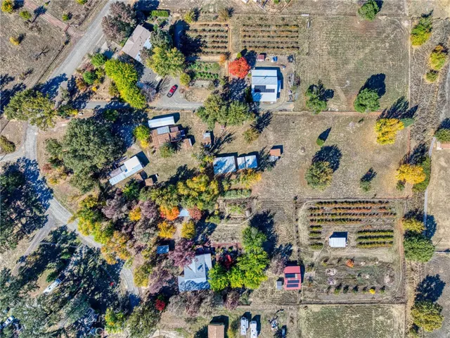 11694 Old Spruce Grove, Lower Lake, California 95457