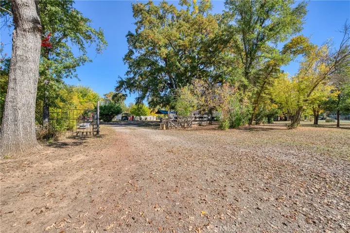 11694 Old Spruce Grove, Lower Lake, California 95457