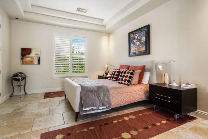 75-web-or-mls-KBCotona_OPMG_1025_074