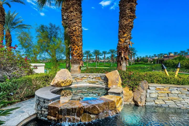 54-web-or-mls-KBCotona_OPMG_1025_053