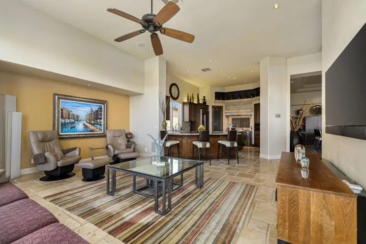 42-web-or-mls-KBCotona_OPMG_1025_041