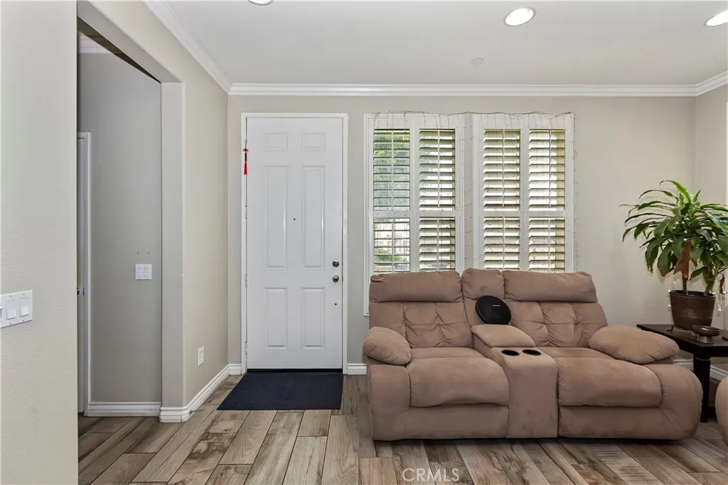 15723 Parkhouse Drive 97, Fontana, California 92336 home-pic-5