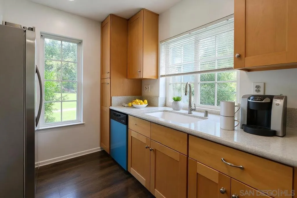 13076 Wimberly Square 47, San Diego, California 92128 home-pic-6