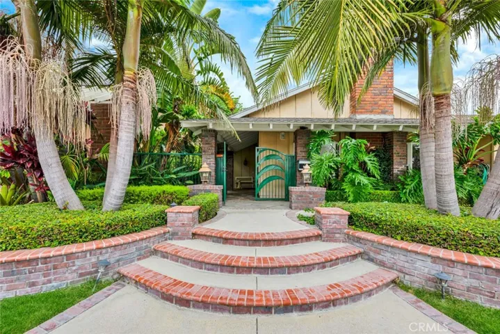 10439 Sioux River, Fountain Valley, California 92708