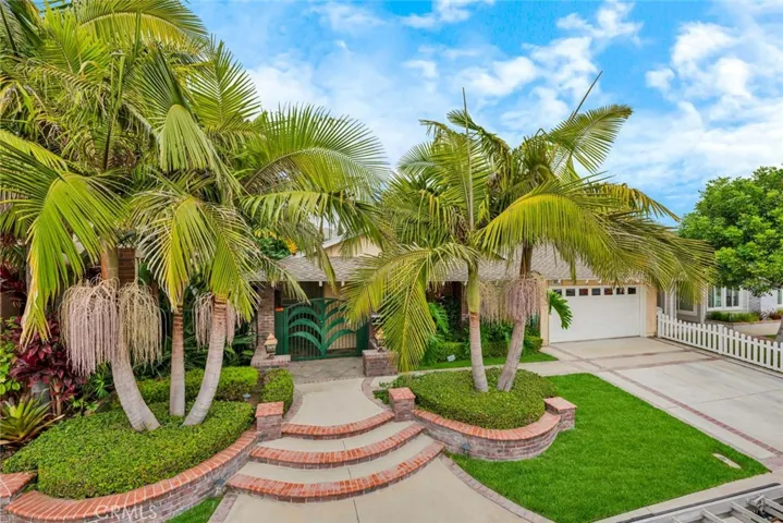 10439 Sioux River, Fountain Valley, California 92708