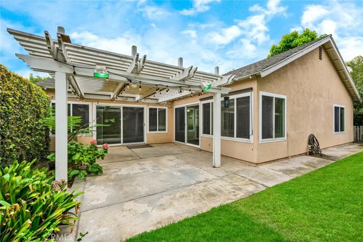 10439 Sioux River, Fountain Valley, California 92708