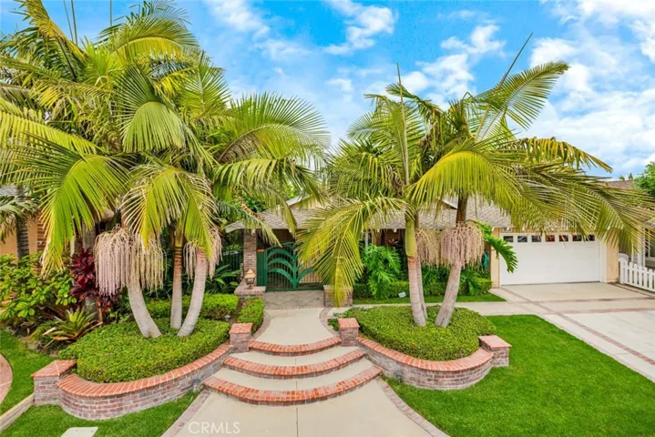 10439 Sioux River, Fountain Valley, California 92708
