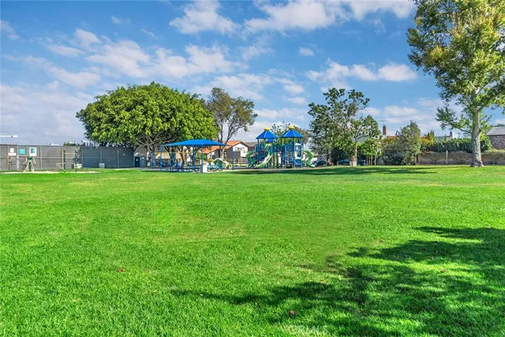 4340 Guava Avenue, Seal Beach, California 90740