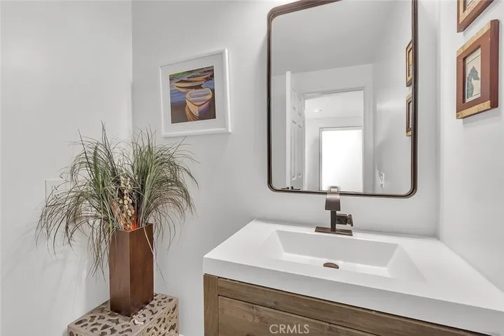 4340 Guava Avenue, Seal Beach, California 90740