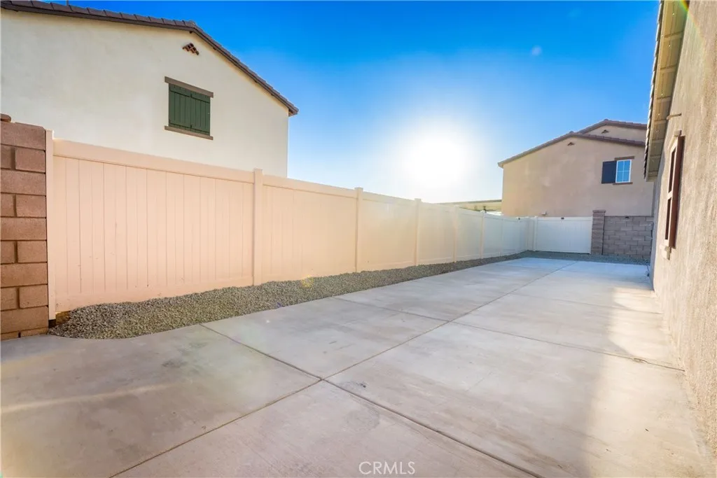 1548 Scarlet Sage Drive, Perris, California 92571 home-pic-18