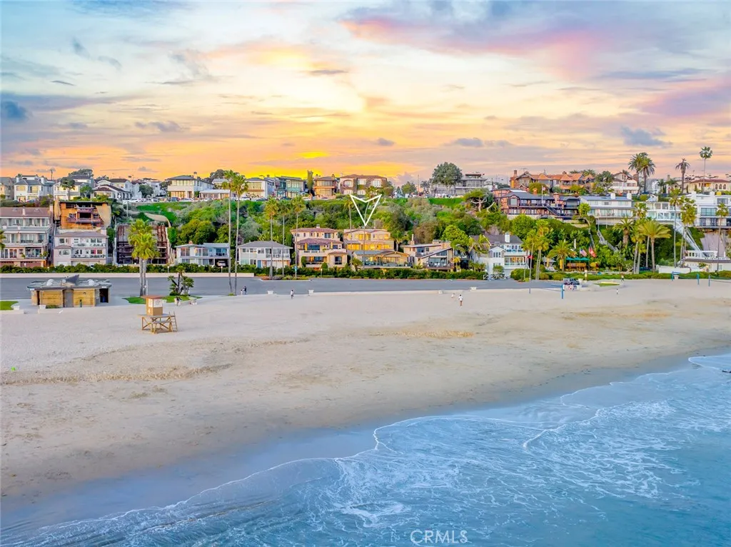 3130 Breakers, Corona Del Mar, California 92625 home-pic-2