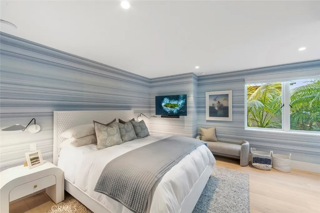 3130 Breakers, Corona Del Mar, California 92625 home-pic-32