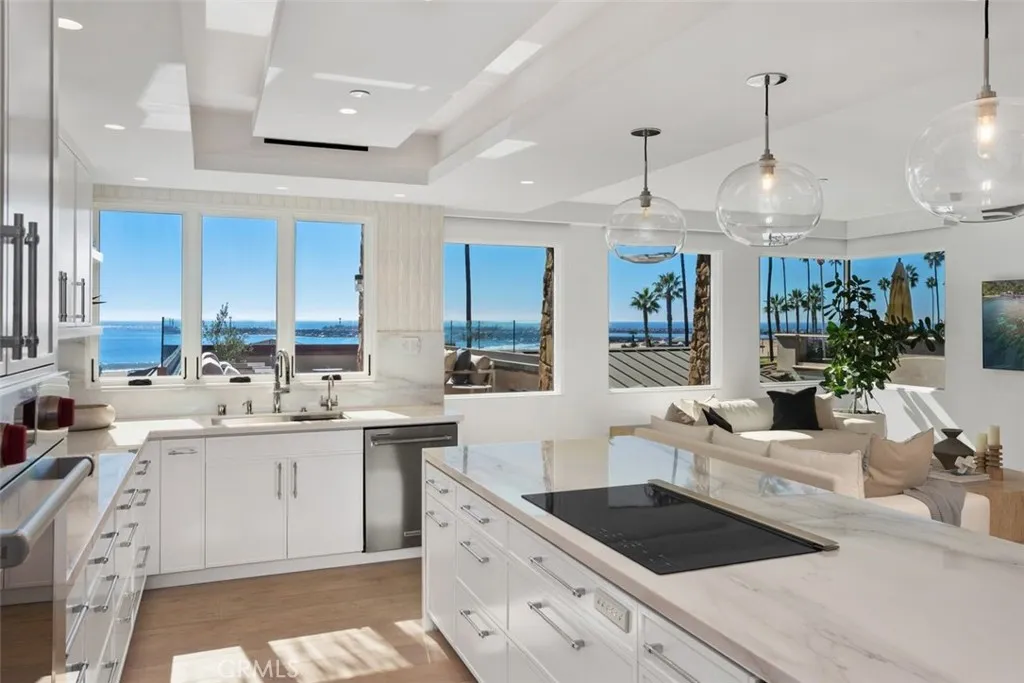 3130 Breakers, Corona Del Mar, California 92625 home-pic-12