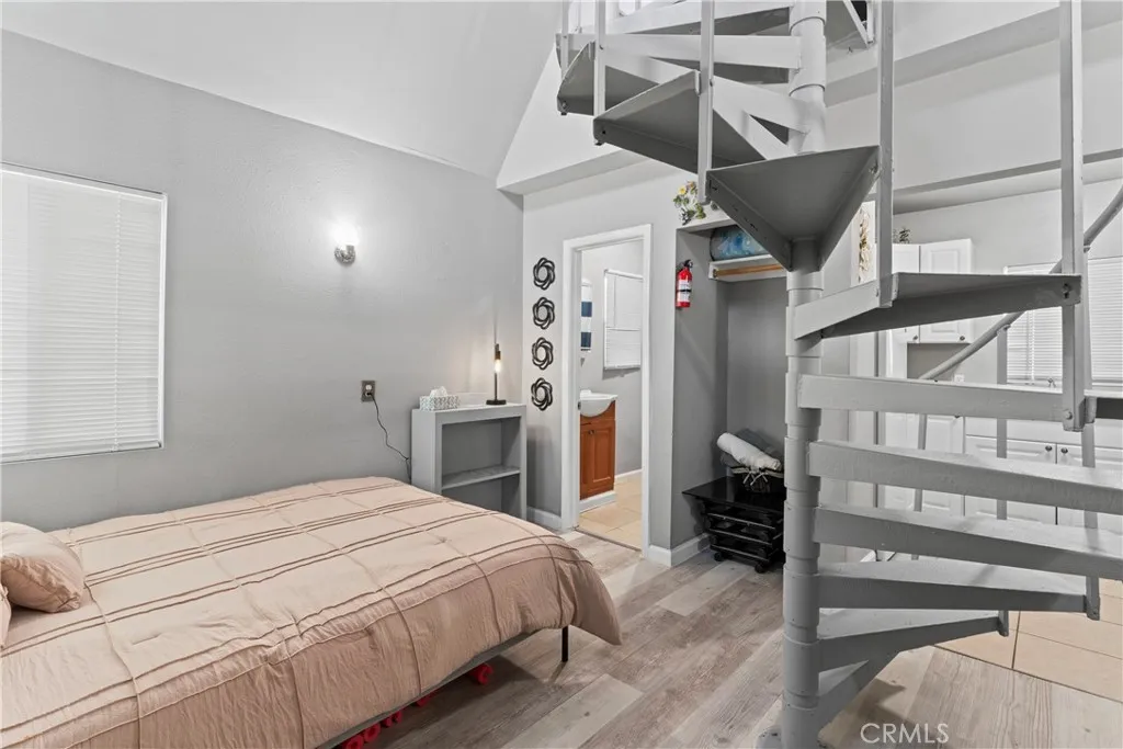 1286 Lovers Lane, Rimforest, California 92378 home-pic-2