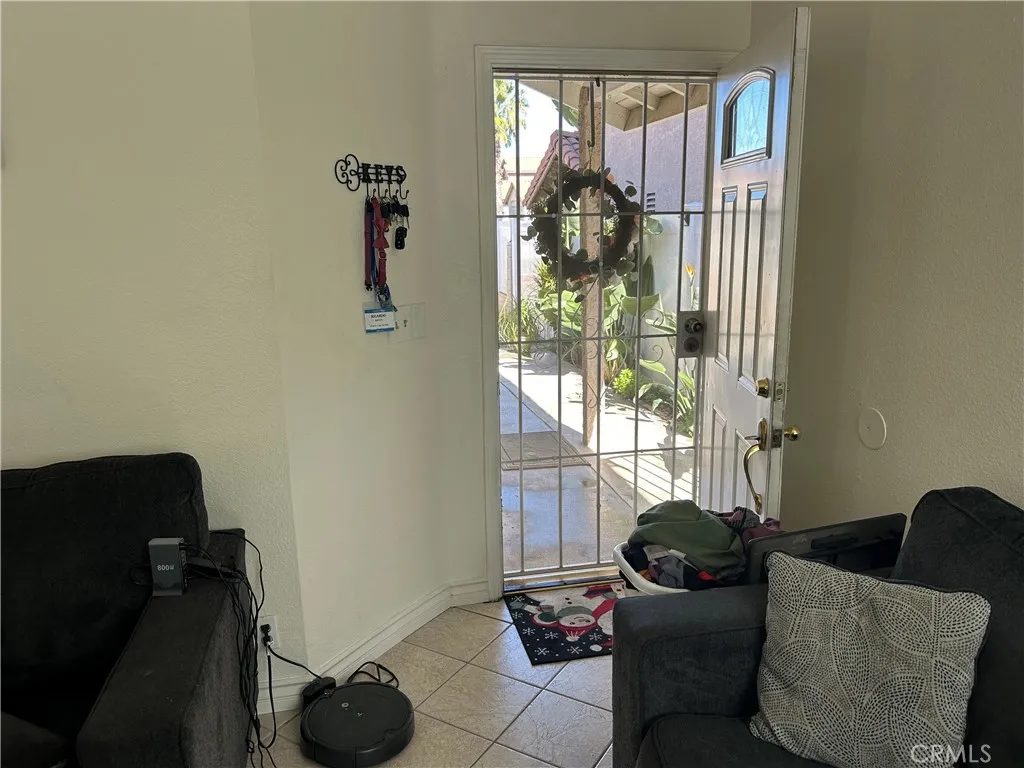 1972 De Anza, Colton, California 92324 home-pic-5