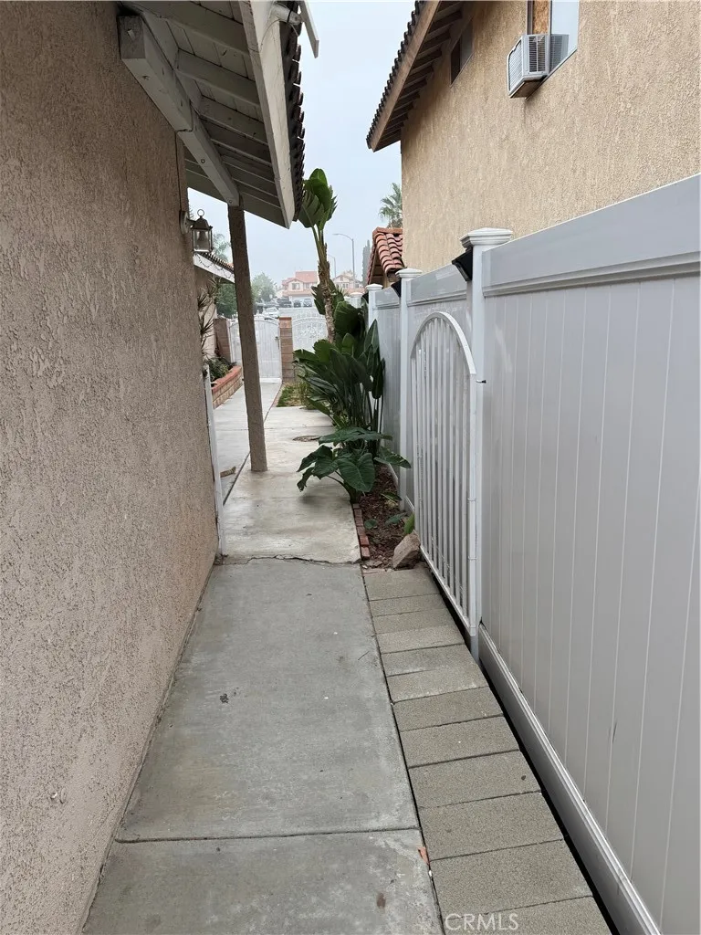 1972 De Anza, Colton, California 92324 home-pic-17