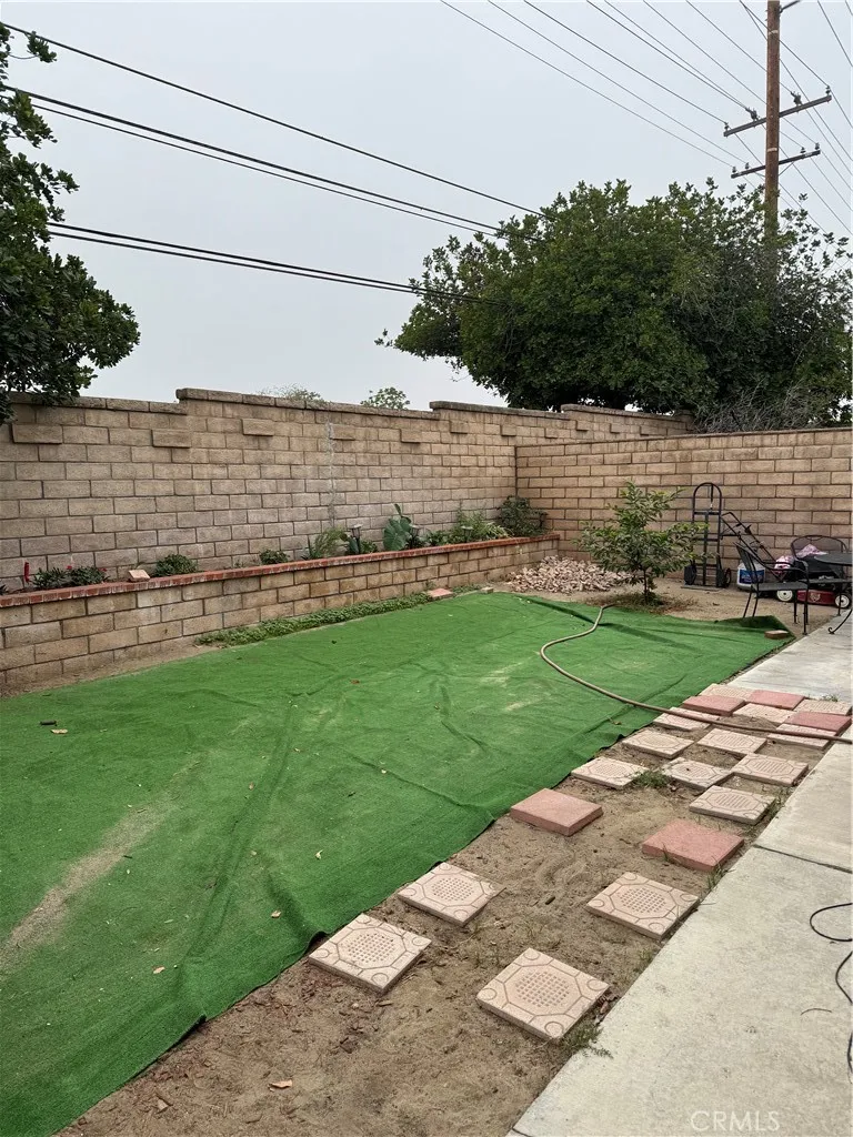 1972 De Anza, Colton, California 92324 home-pic-15