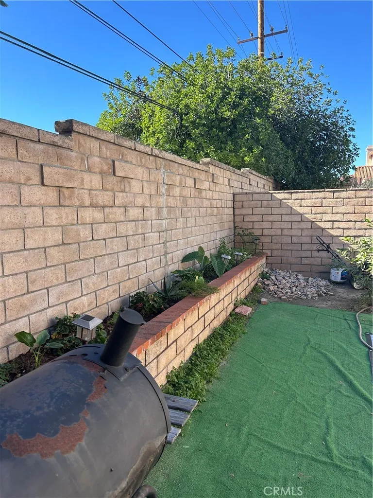 1972 De Anza, Colton, California 92324 home-pic-16
