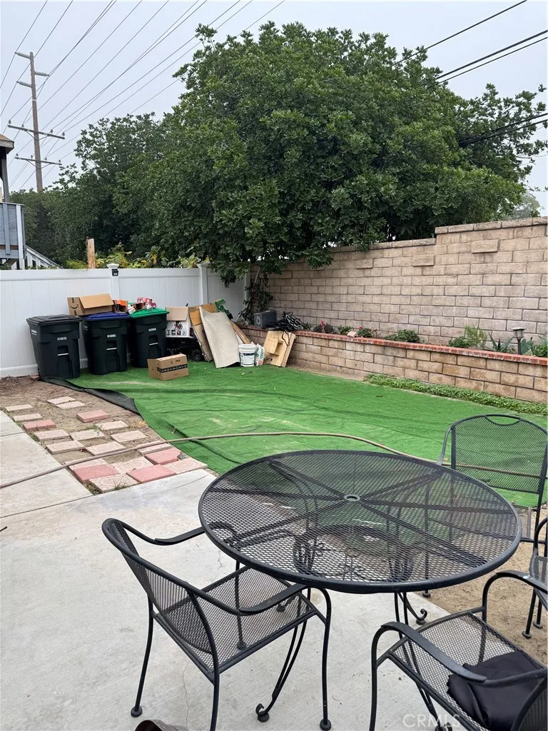 1972 De Anza, Colton, California 92324 home-pic-18