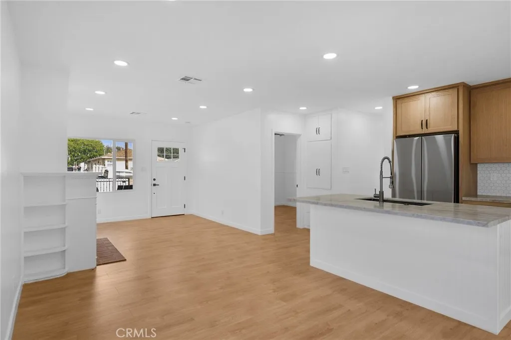 11225 Acala, San Fernando, California 91340 home-pic-11