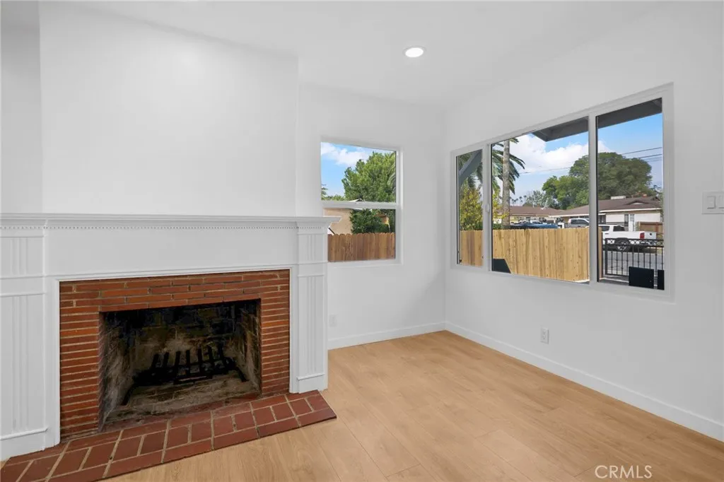 11225 Acala, San Fernando, California 91340 home-pic-13