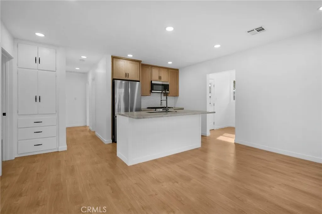 11225 Acala, San Fernando, California 91340 home-pic-8
