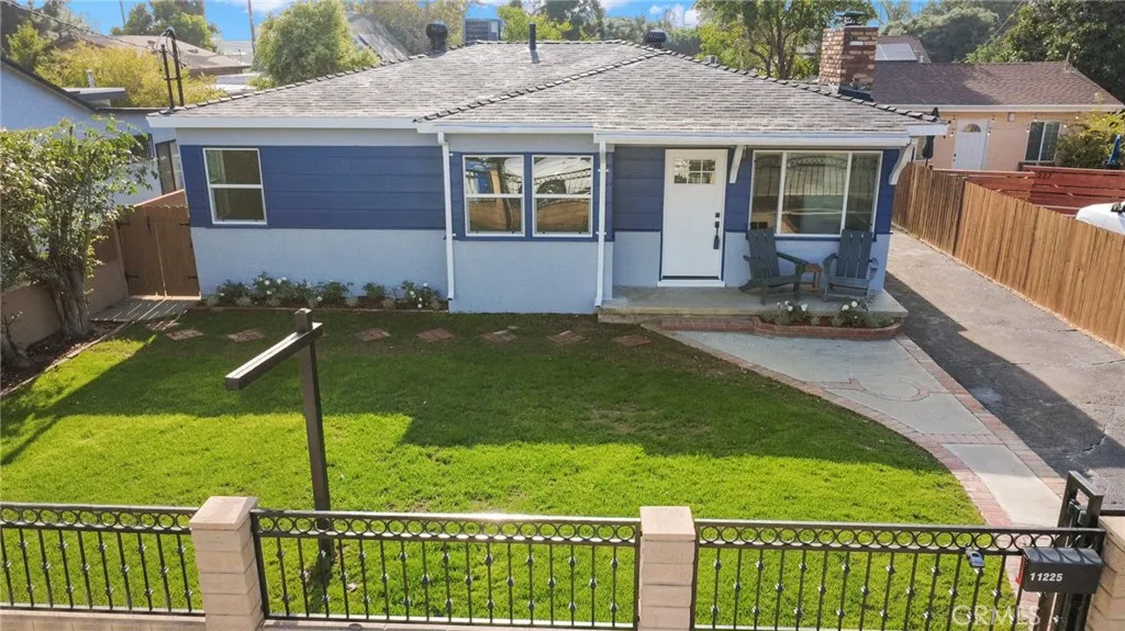 11225 Acala, San Fernando, California 91340 home-pic-2