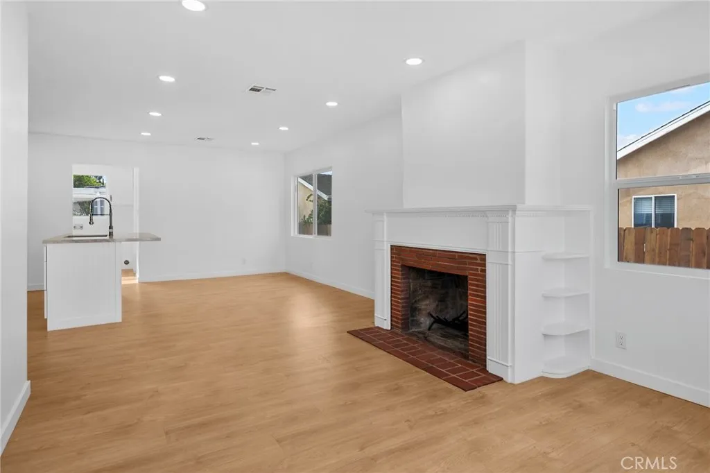 11225 Acala, San Fernando, California 91340 home-pic-12
