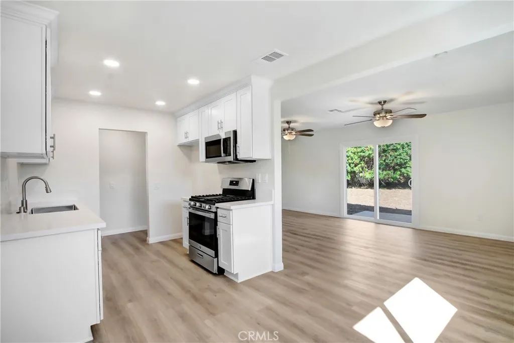 1041 Lori Court, Norco, California 92860 home-pic-7