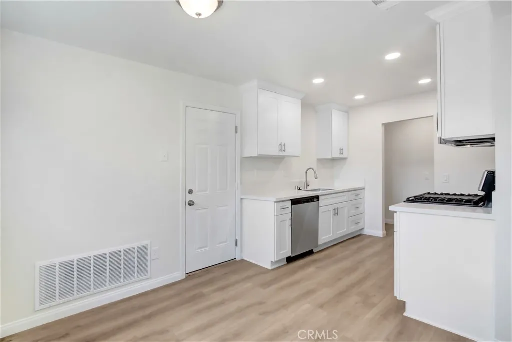 1041 Lori Court, Norco, California 92860 home-pic-6
