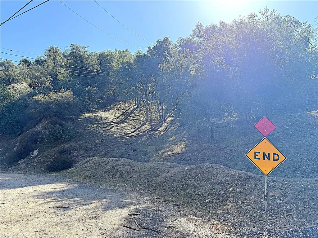 View of lots from the bottom off of private road at Walpole Dr.