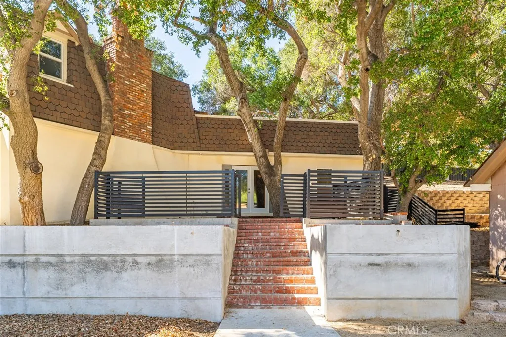 26251 Ravenhill Road, Canyon Country, California 91387 home-pic-5