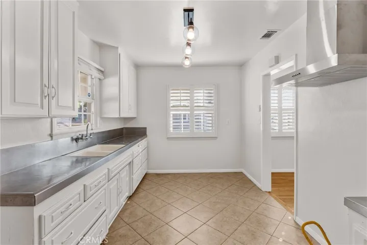 6119 Seaborn, Lakewood, California 90713