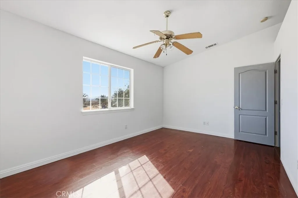 24030 Cahuilla Road, Apple Valley, California 92307 home-pic-30