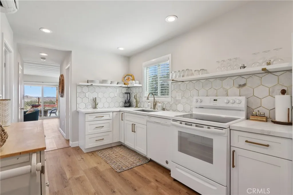 5235 Border Avenue, Joshua Tree, California 92252 home-pic-10