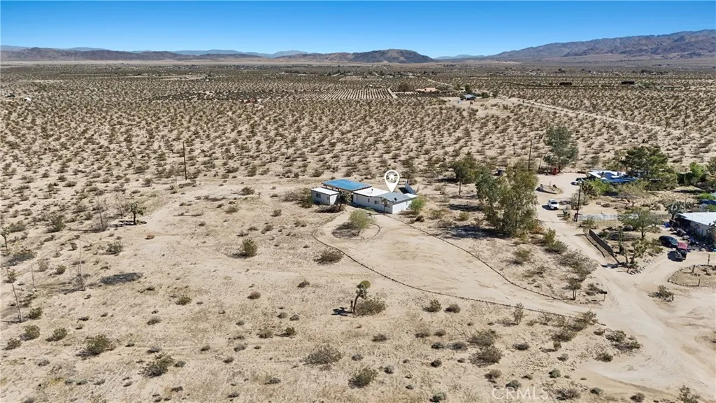 5235 Border Avenue, Joshua Tree, California 92252 home-pic-52