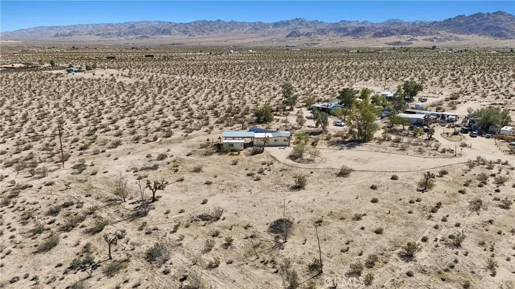 5235 Border Avenue, Joshua Tree, California 92252 home-pic-54