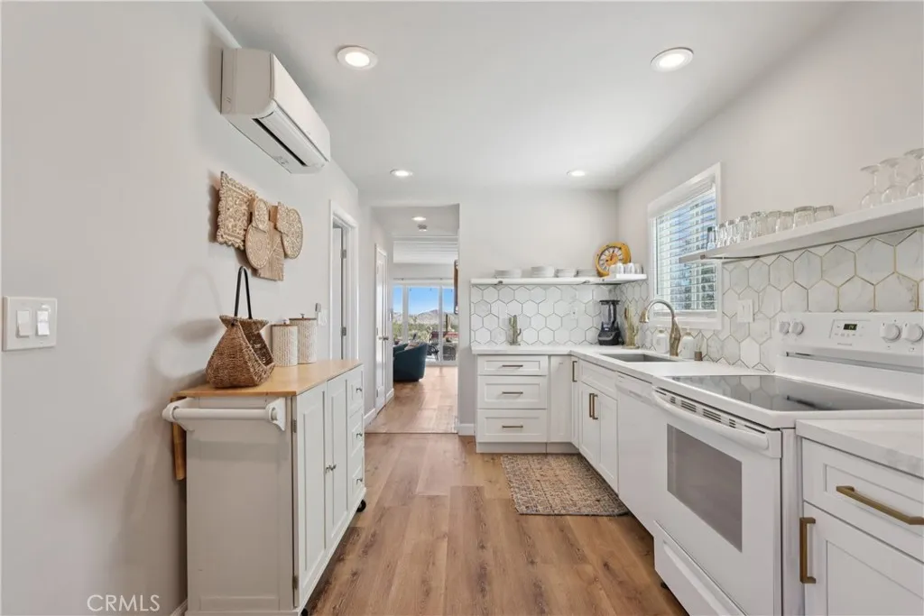 5235 Border Avenue, Joshua Tree, California 92252 home-pic-11