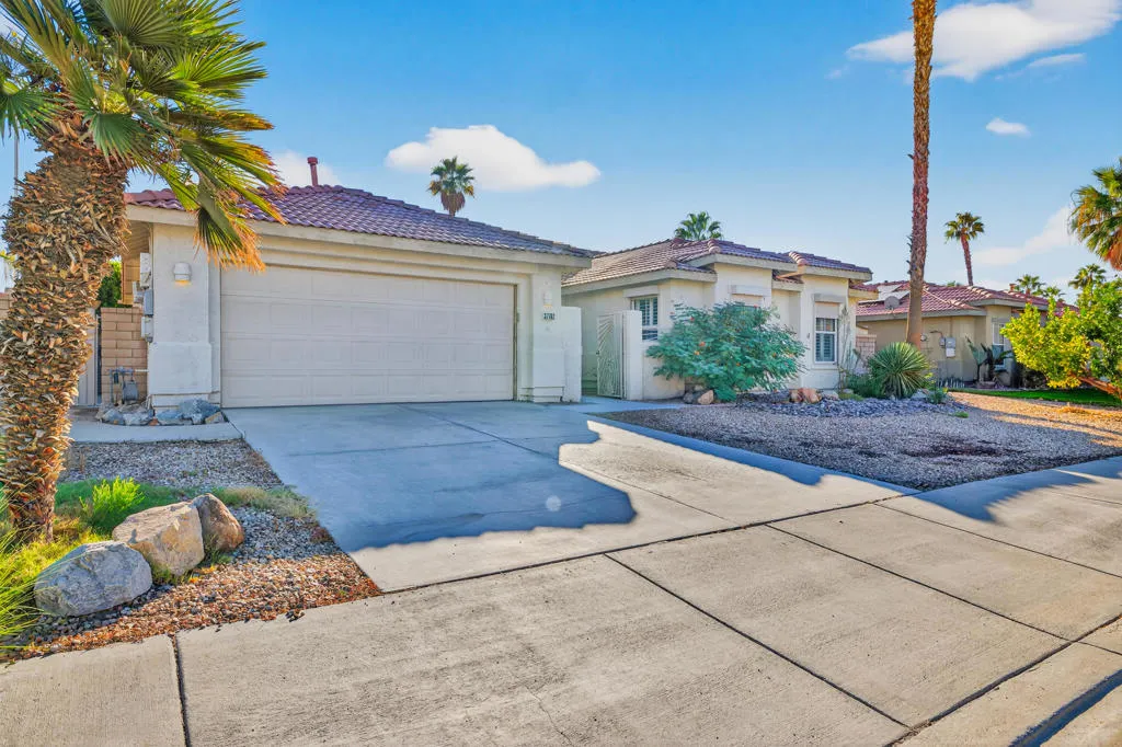 37762 Drexell Drive, Palm Desert, California 92211 home-pic-0